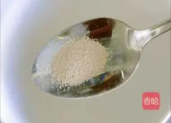 Illustration of how to make cornmeal steamed buns 1