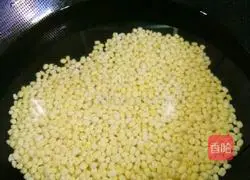 Illustration of how to make mung bean paste to relieve summer heat 3