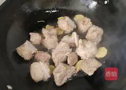 Illustration of how to make steamed noodles with pork ribs and radish 6