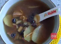 Illustration of how to make Codonopsis Ophiopogon Ophiopogon Schisandra Lean Meat Soup 5