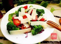 Qingdao#Purple Cabbage Broccoli Mixed Salad#New Year's Eve Dinner#Recipe Illustration 12