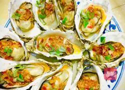 Illustration of how to make steamed oysters with garlic chili sauce 6
