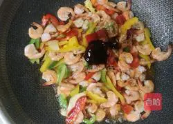 Illustration of Stir-fried Jiwei Shrimp 7