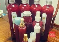 Illustration of how to make homemade rose toner 5
