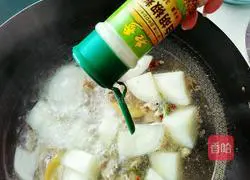 Illustration of how to make mutton and radish soup 15