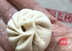 Illustration of how to make fried buns 11