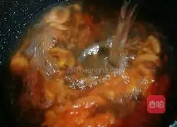 Illustration of how to make tomato and egg drop soup 3