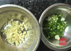 Illustration of how to make fried meatballs 2