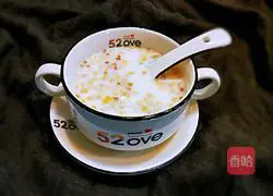 Illustration of how to make milk and fruit cereal 8