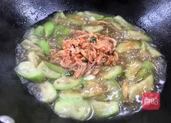 Recipe for shrimp and loofah vermicelli soup Illustration 9