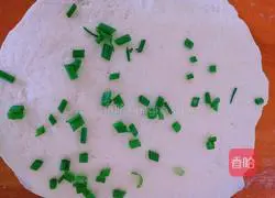 Illustration of how to make steamed buns and flower rolls 13