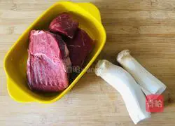 Illustration of how to make simple and delicious King Oyster Mushroom and Beef Dips 1