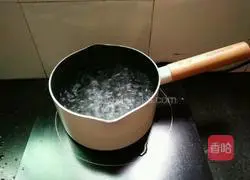 Illustration of how to make tomato, egg and minced meat noodles 3