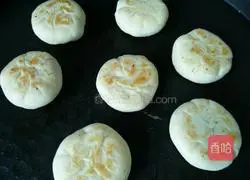 Illustration of how to make brown sugar small pot helmet 11