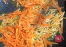 Illustration of home-style lean meat fried noodles 3