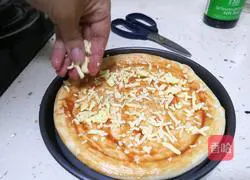 Illustration of how to make bacon pizza (self-purchased crust 3)