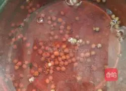 Illustration of how to make pork soup dumplings 11