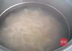 Illustration of how to make fried noodles with egg noodles 4