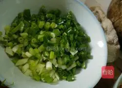 Illustration of how to make pickled fish with green pepper 5