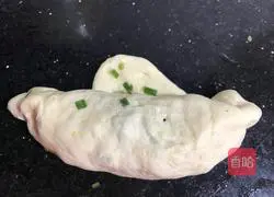 Illustration of how to make chive bread (savory) 14