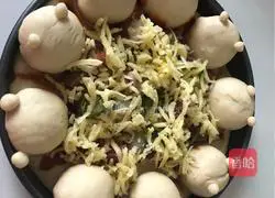 Illustration of how to make bear pizza 16