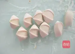 Illustration of how to make family version of bean paste buns 4