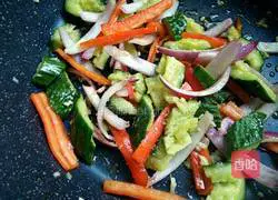 Illustration of how to cook cucumbers 10