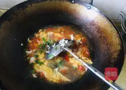 Illustration of how to make tomato and egg soup 6