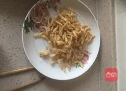 Illustration of how to make homemade shredded chicken breast snacks 4