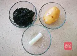 Illustration of how to make Korean kelp soup 1