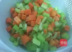 Illustration of how to make cold celery and peanuts 11