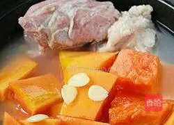 Illustration of how to make carrot, corn and ribs soup 8