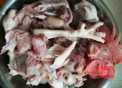 Illustration of how to cook local chicken with yam 1