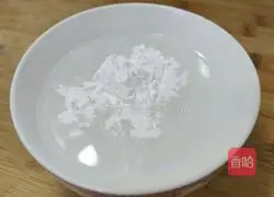 Illustration of how to make shepherd's purse root and egg drop soup 8