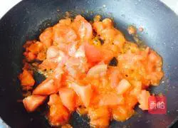 Illustration of how to make tomato and egg noodles 15