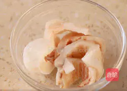 Illustration of how to make morels, pigeons and New Zealand fish maw soup 1