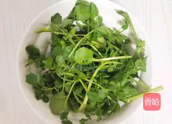 Illustration of how to make microwave watercress instant noodles 1