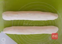 Illustration of how to make carrot, chicken and scallion buns 5