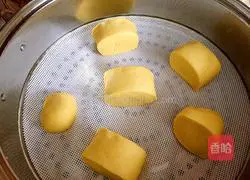 Cornmeal Steamed Buns Recipe Illustration 11