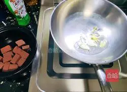 Illustration of how to make duck blood tofu soup 2