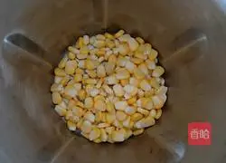 Illustration of how to make fragrant corn juice 2