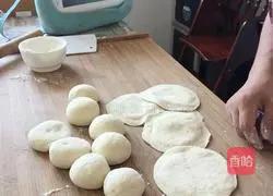 Illustration of how to make mushroom and vegetable buns 10