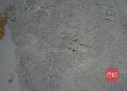 Illustration of how to make black rice rolls 6