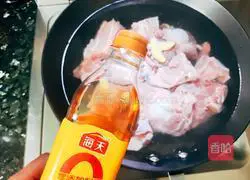 Illustration of how to cook radish and stick bones 2