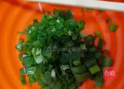 Illustration of how to make green onion cake 1