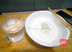 Illustration of making dough cakes 1