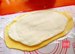 Illustration of how to make sugar-free two-color steamed buns 10