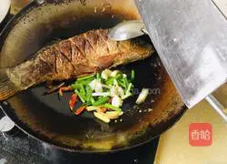 Illustration of home-style braised fish 5