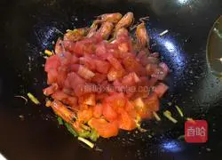 Illustration of tomato, shrimp and tofu soup 9