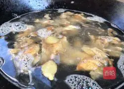 Illustration of how to make egg and pork liver noodles 8